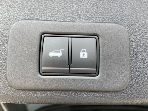 Used 2025 Nissan Murano SL AWD/4WD image 9