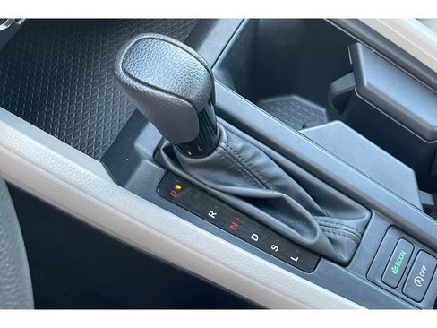 Used 2024 Honda Accord LX image 29