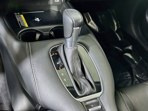 Used 2023 Honda HR-V EX-L image 16