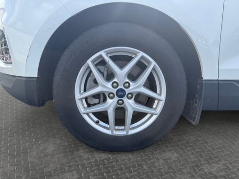 Used 2022 Ford Edge SEL w/ Convenience Package AWD/4WD image 9