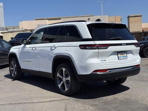 Used 2023 Jeep Grand Cherokee 4WD 4xe w/ Luxury Tech Group II image 14