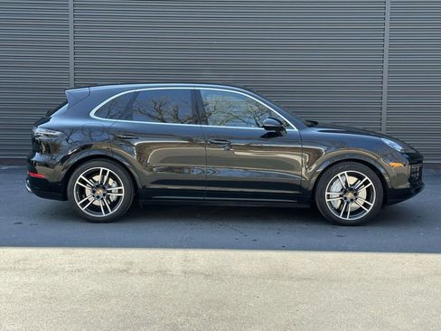 Certified 2023 Porsche Cayenne Turbo image 6