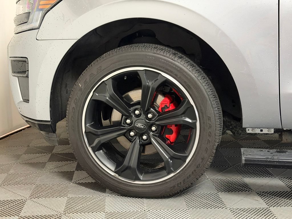 Used 2022 Ford Expedition Limited AWD/4WD image 11
