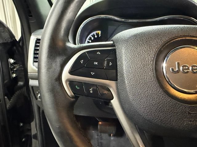 Used 2018 Jeep Grand Cherokee Altitude AWD/4WD image 16