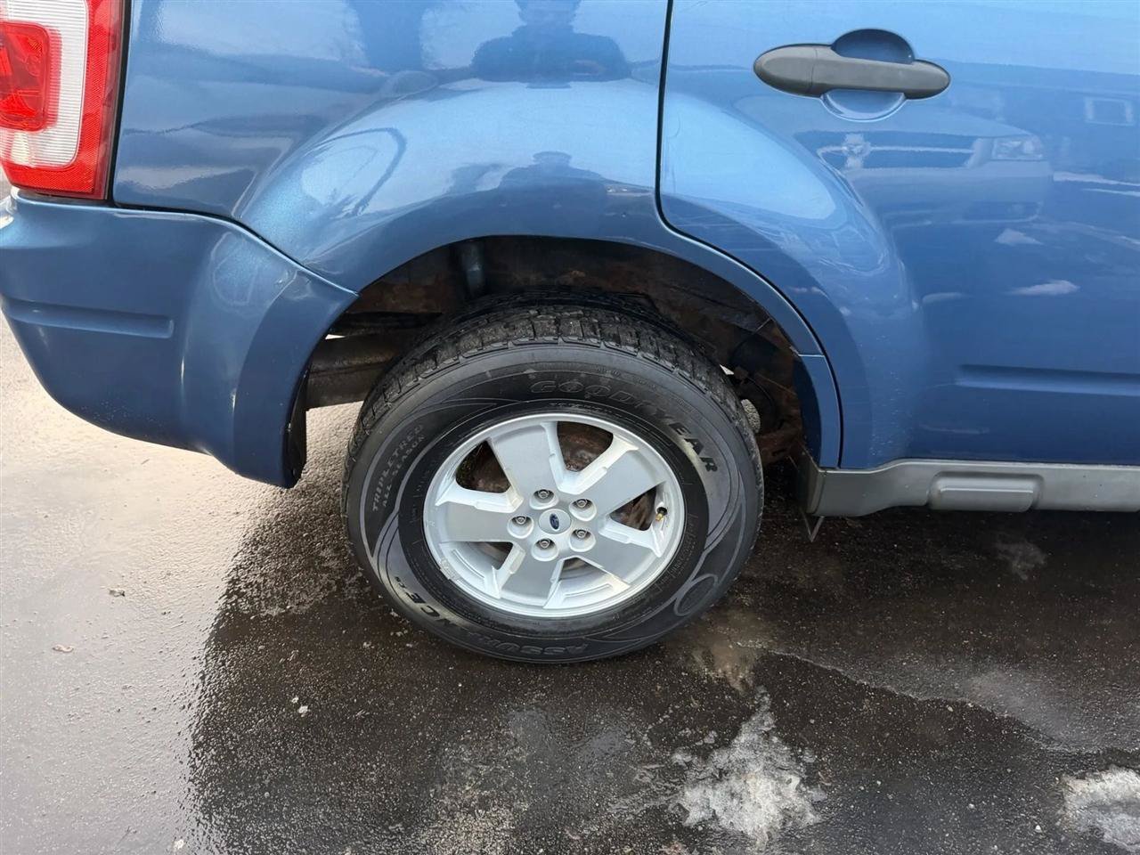 Used 2009 Ford Escape XLT FWD image 18