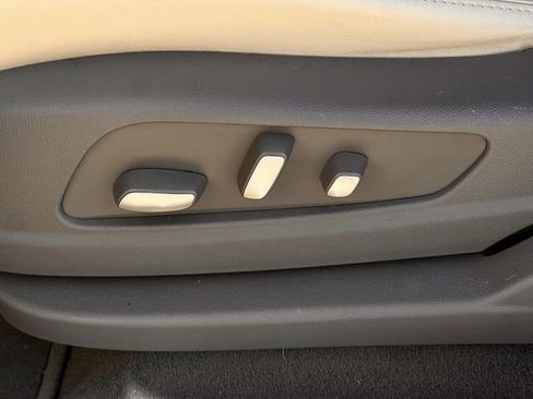 Certified 2022 Cadillac XT6 Premium Luxury image 27