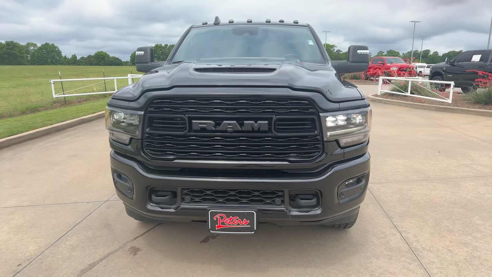 Used 2024 RAM 3500 Limited AWD/4WD image 4