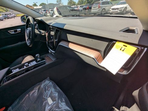 New 2026 Volvo V60 B5 Cross Country Plus w/ Protection Package Premier image 23