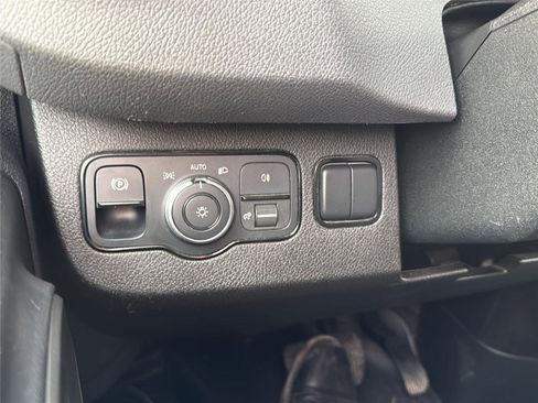 Used 2021 Mercedes-Benz Sprinter 2500 image 9