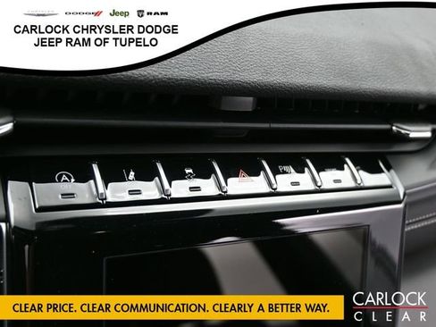 New 2025 Jeep Grand Cherokee Altitude image 23