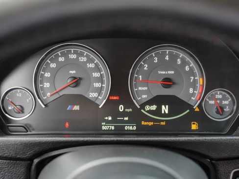 Used 2018 BMW M3 image 28