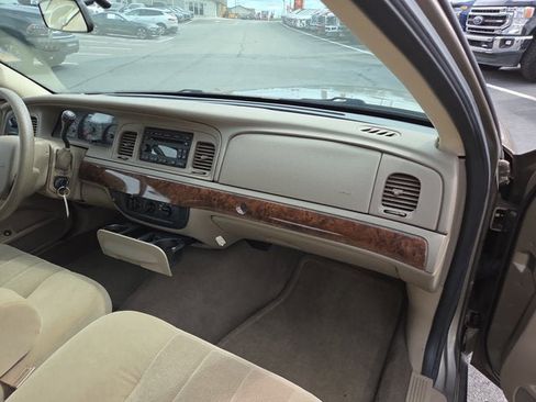 Used 2005 Mercury Grand Marquis GS image 13