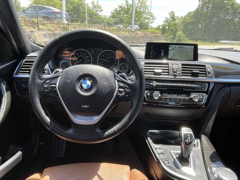 Used 2017 BMW 330i Sedan RWD image 13