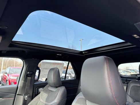 New 2026 Ford Explorer ST w/ Sun And Sound Package image 6