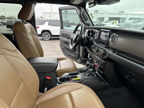 Used 2021 Jeep Gladiator Rubicon image 35