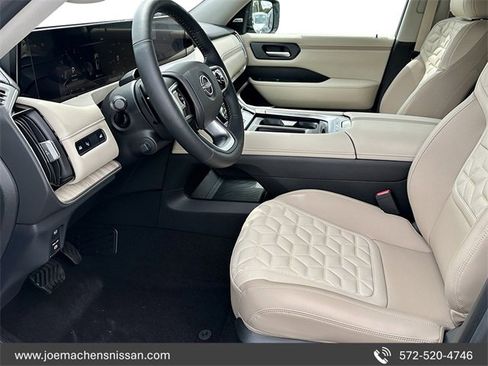 New 2025 Nissan Armada Platinum w/ Convenience Package image 11