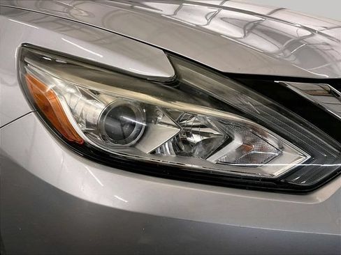 Used 2017 Nissan Altima 2.5 SV w/ Convenience Package FWD image 28
