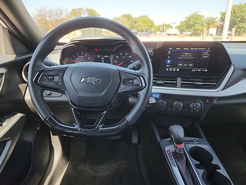 Used 2024 Chevrolet Trax RS w/ Driver Confidence Package image 6