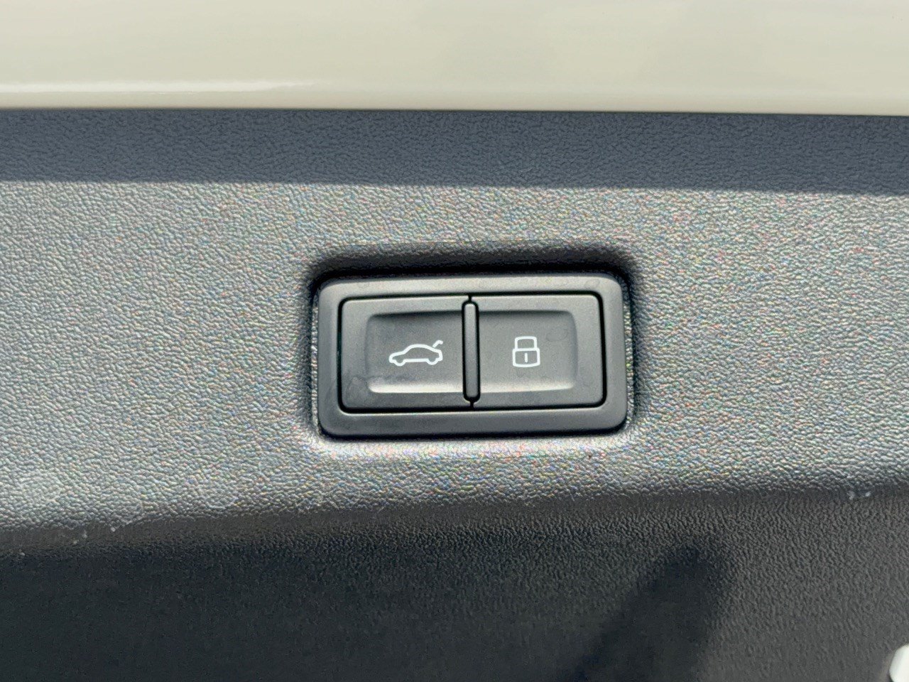 Used 2026 Audi Q5 Premium AWD/4WD image 28