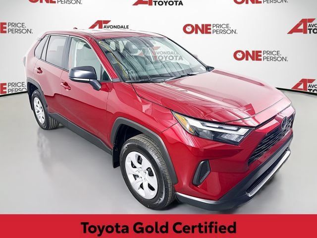 Certified 2025 Toyota RAV4 LE AWD/4WD image 1