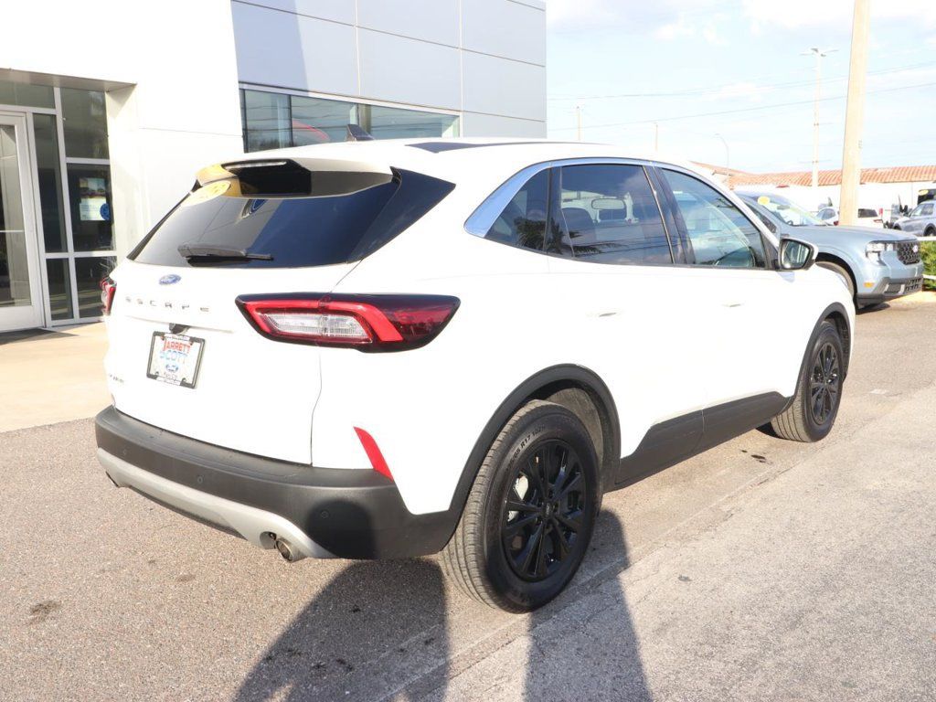 Used 2023 Ford Escape Active w/ Tech Pack #2 FWD image 13