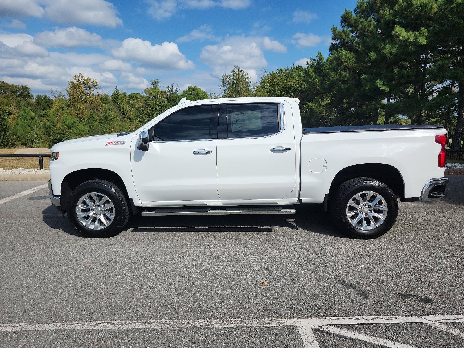 Used 2022 Chevrolet Silverado 1500 LTZ w/ LTZ Premium Package AWD/4WD image 2