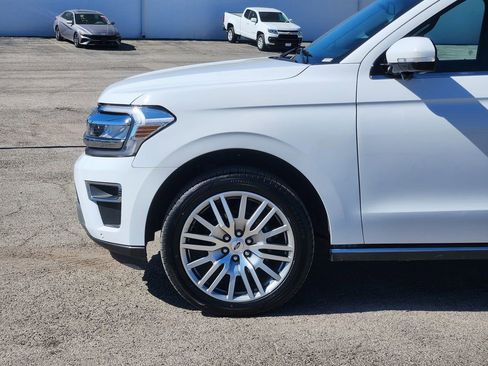 Used 2023 Ford Expedition Max Limited image 8