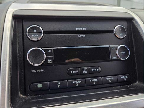 Used 2010 Ford Edge Limited FWD image 23