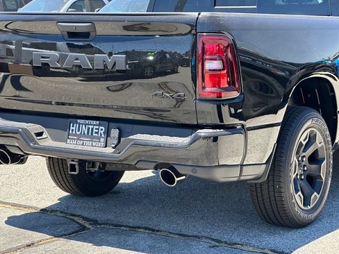 New 2026 RAM 1500 Express AWD/4WD image 8