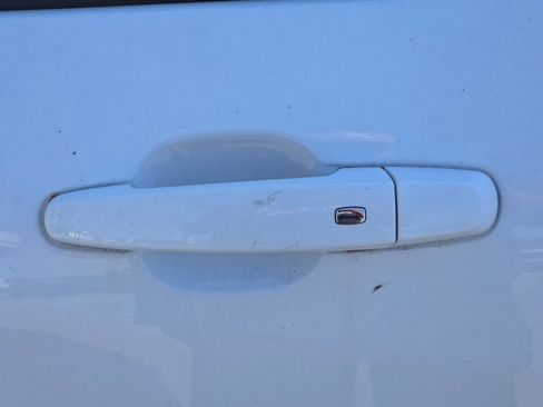 Used 2024 Chevrolet Equinox LS w/ Sport Edition image 10