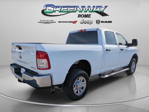 Used 2024 RAM 2500 Tradesman w/ Chrome Appearance Group AWD/4WD image 7