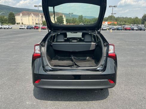 Used 2022 Toyota Prius XLE w/ Advanced Technology Package AWD/4WD image 9