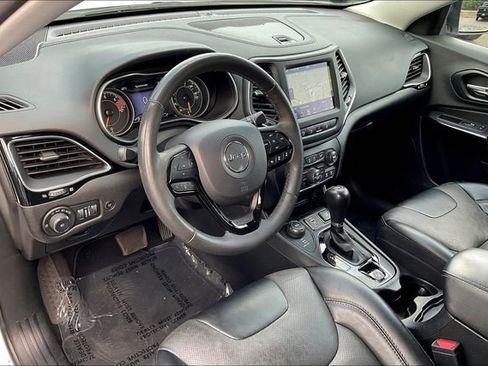 Used 2023 Jeep Cherokee Altitude Lux image 14