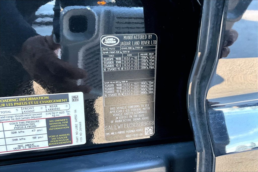 Used 2024 Land Rover Defender 130 Outbound AWD/4WD image 17