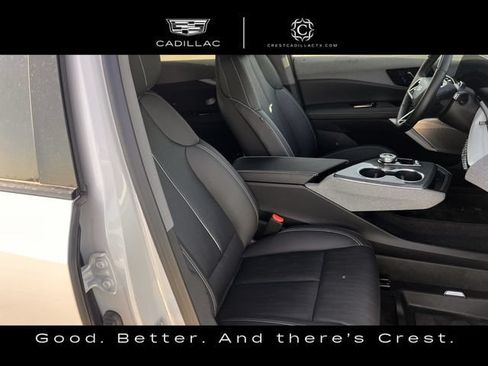 Used 2025 Cadillac Optiq Luxury 2 w/ LPO, Floor Liner Package AWD/4WD image 25
