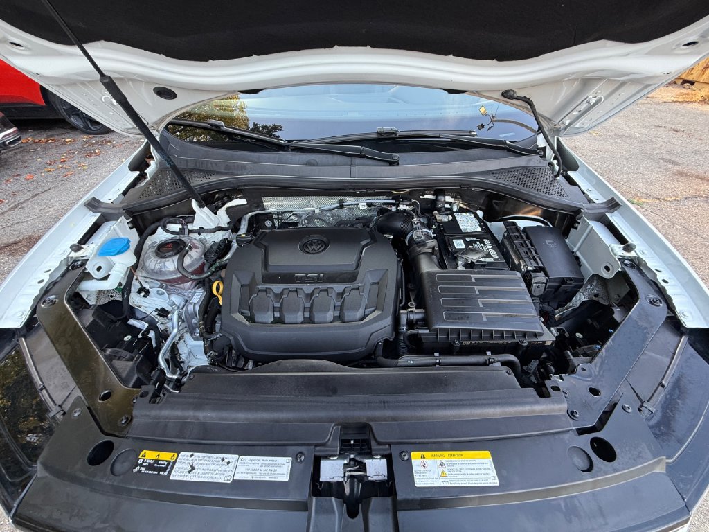 Used 2021 Volkswagen Tiguan SEL AWD/4WD image 28
