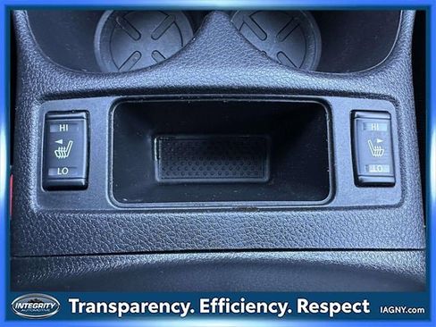 Used 2018 Nissan Rogue SV w/ Sun & Sound Touring Package image 29