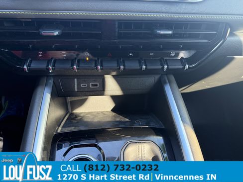 Used 2023 Chevrolet Colorado ZR2 image 25