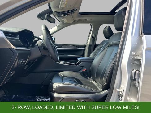 Used 2023 Jeep Grand Cherokee L Limited AWD/4WD image 16