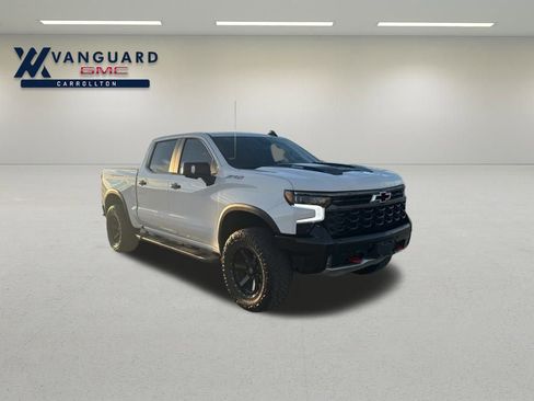 Used 2025 Chevrolet Silverado 1500 ZR2 w/ Technology Package image 1