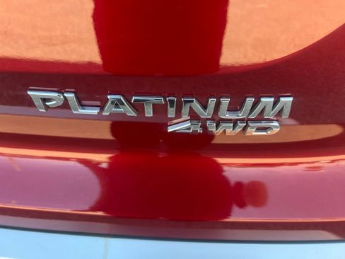 Used 2022 Nissan Pathfinder Platinum AWD/4WD image 34