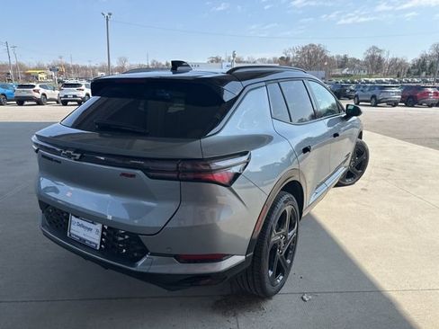 New 2026 Chevrolet Equinox EV RS AWD/4WD image 5