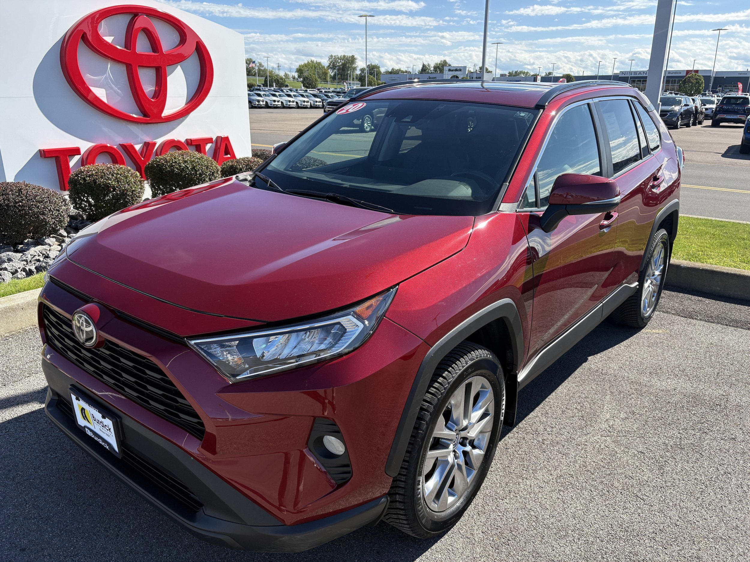 Used 2020 Toyota RAV4 XLE Premium AWD/4WD image 1