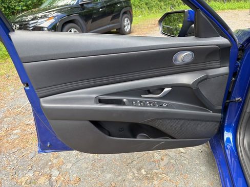 Certified 2023 Hyundai Elantra SEL w/ Convenience Package FWD image 15