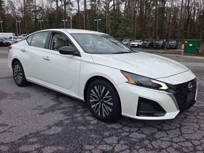 Used 2025 Nissan Altima 2.5 SV