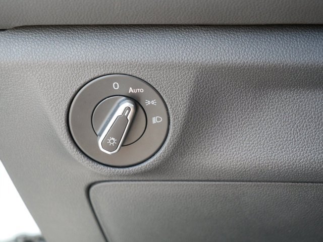 Certified 2025 Volkswagen Jetta S FWD image 24