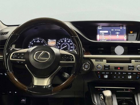 Used 2016 Lexus ES 350 w/ Premium Package w/Wood Trim FWD image 24