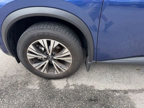 Used 2023 Nissan Rogue SV FWD image 10