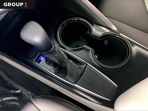 Used 2018 Toyota Camry LE image 15