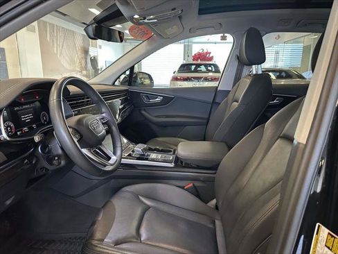 Used 2023 Audi Q7 2.0T Premium w/ Convenience Package image 14